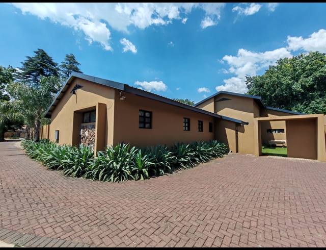 4 BEDROOM HOUSE FOR SALE IN THREE RIVERS PROPER